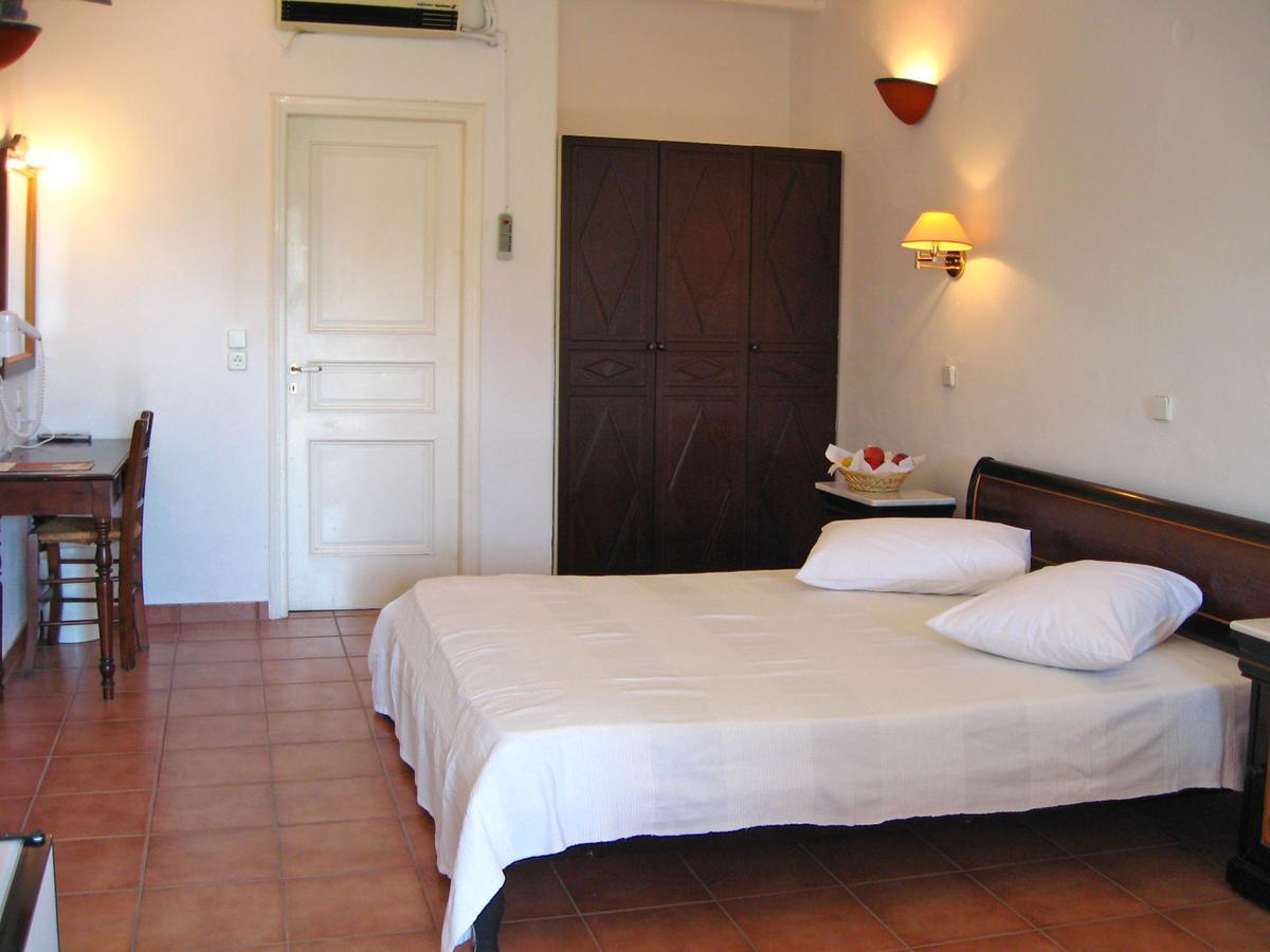 Lefkes Village Parikia  Luaran gambar